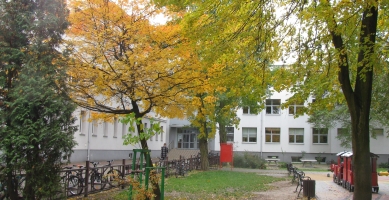 Budynek Szkoły Podstawowej im. Cypriana Godebskiego w Raszynie